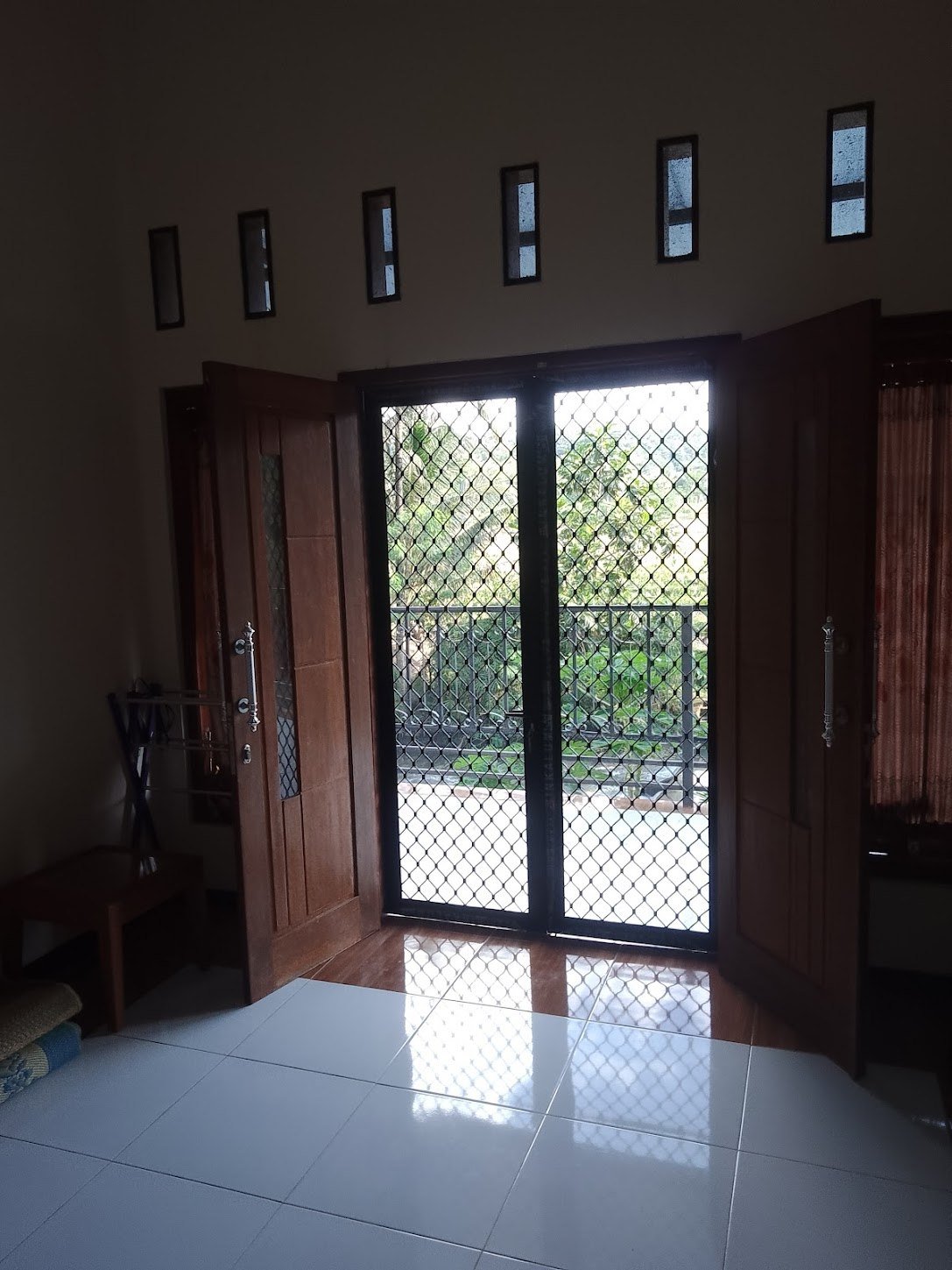 Pintu dan jendela kaca